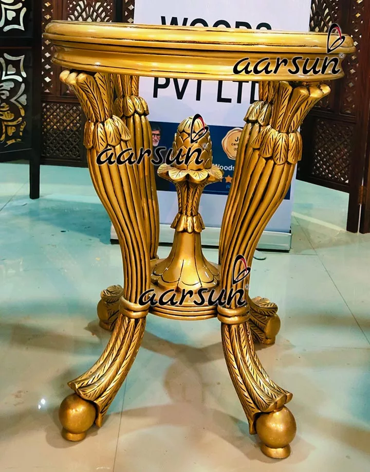 रॉयल गोल्ड पॉलिश और टीक वुड में नक्काशीदार साइड स्टूल के साथ रॉयल हाई बैक कुर्सियाँ view 4